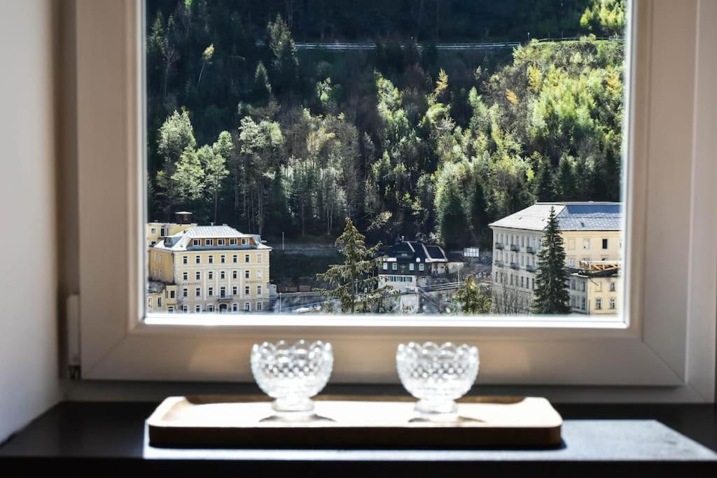 Apartment Brand-new, W/ Views *